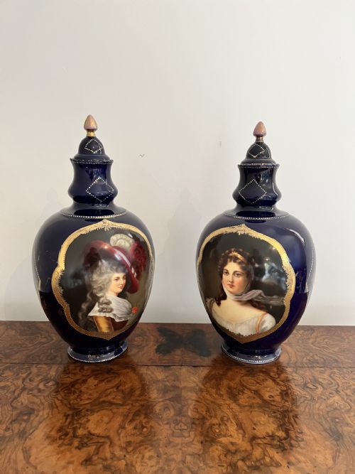PAIR OF QUALITY ANTIQUE VICTORIAN PORCELAIN HAND PAINTED LIDDED VASES - ADDITIONAL PHOTO 4
