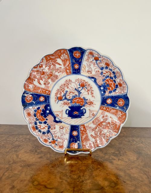 Quality Antique Japanese Imari Plate with a Scalloped Shaped Edge