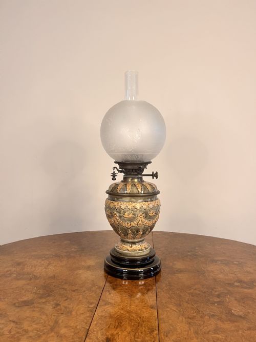 Fantastic Quality Antique Doulton Lambeth Victorian Oil Lamp
