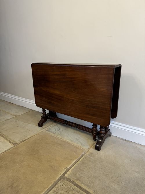 Antique Victorian Quality Mahogany Sutherland Table