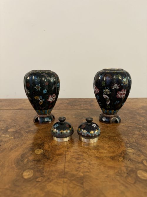 LOVELY PAIR OF ANTIQUE CLOISONNE LIDDED VASES - ADDITIONAL PHOTO 3