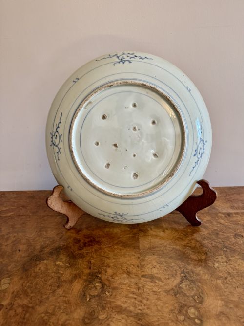 PRETTY ANTIQUE BLUE AND WHITE LARGE JAPANESE IMARI PLATE - ADDITIONAL PHOTO 2