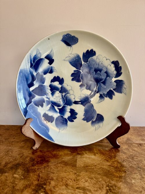 PRETTY ANTIQUE BLUE AND WHITE LARGE JAPANESE IMARI PLATE - ADDITIONAL PHOTO 3