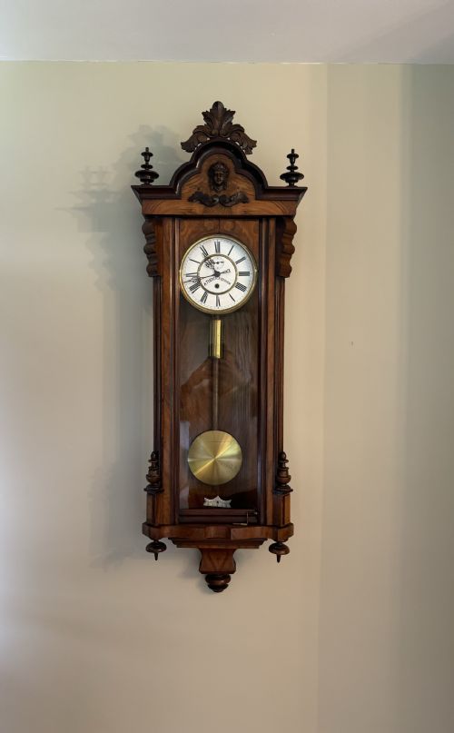 Stunning Quality Antique Victorian Walnut Vienna Wall Clock