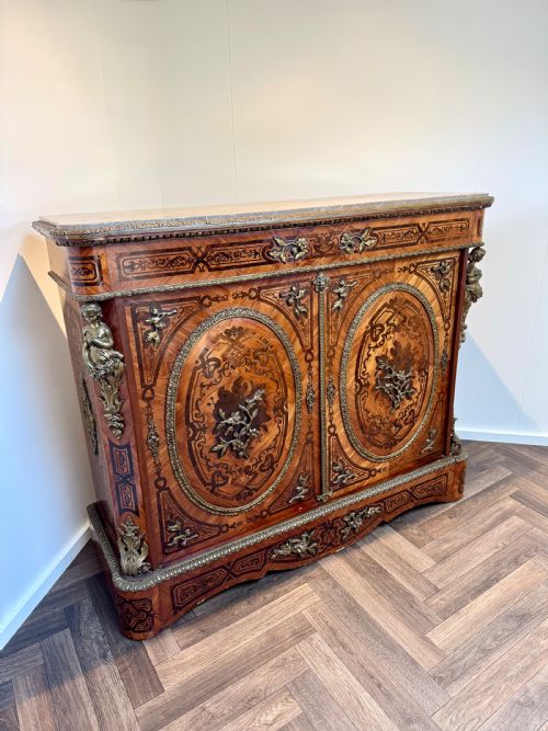 EXQUISITE QUALITY ANTIQUE 19TH CENTURY FRENCH MARQUETRY INLAID CABINET - ADDITIONAL PHOTO 4