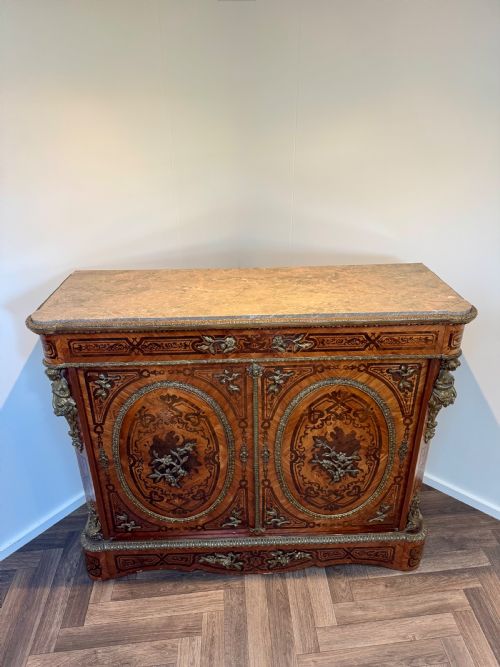 EXQUISITE QUALITY ANTIQUE 19TH CENTURY FRENCH MARQUETRY INLAID CABINET - ADDITIONAL PHOTO 5