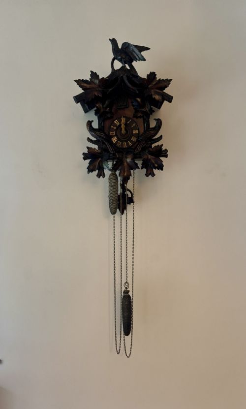 FINE QUALITY ANTIQUE 19TH CENTURY BLACK FOREST CUCKOO CLOCK - ADDITIONAL PHOTO 1