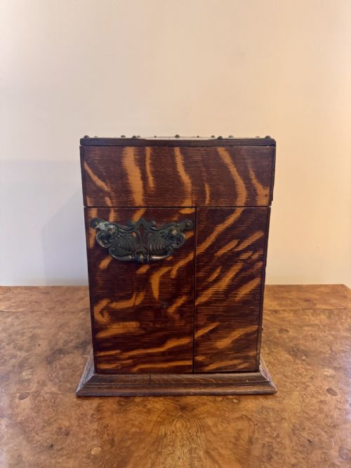 OUTSTANDING QUALITY ANTIQUE VICTORIAN OAK DECANTER AND GAMES BOX - ADDITIONAL PHOTO 2