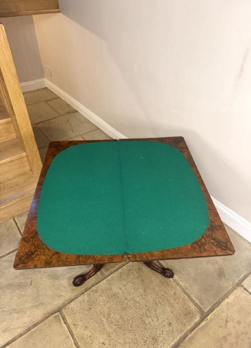 FINE QUALITY ANTIQUE VICTORIAN WALNUT GAMES TABLE - ADDITIONAL PHOTO 2