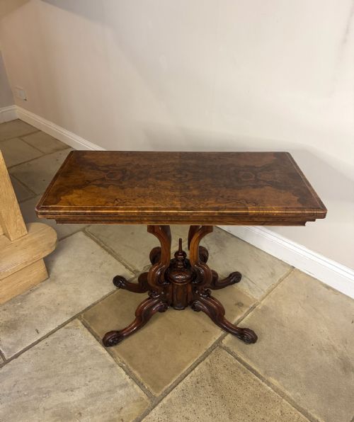 FINE QUALITY ANTIQUE VICTORIAN WALNUT GAMES TABLE - ADDITIONAL PHOTO 6