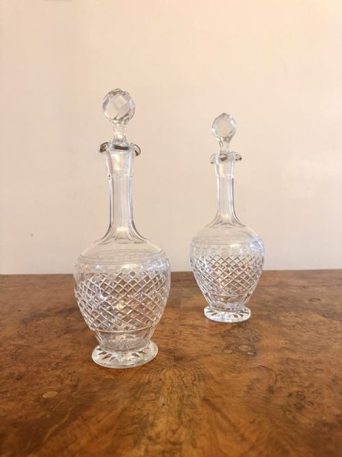 PRETTY PAIR OF ANTIQUE EDWARDIAN DECANTERS - ADDITIONAL PHOTO 3