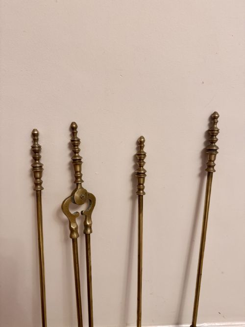 QUALITY ANTIQUE EDWARDIAN BRASS COMPANION SET - ADDITIONAL PHOTO 3