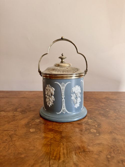 QUALITY ANTIQUE VICTORIAN JASPERWARE BISCUIT BARREL - ADDITIONAL PHOTO 3