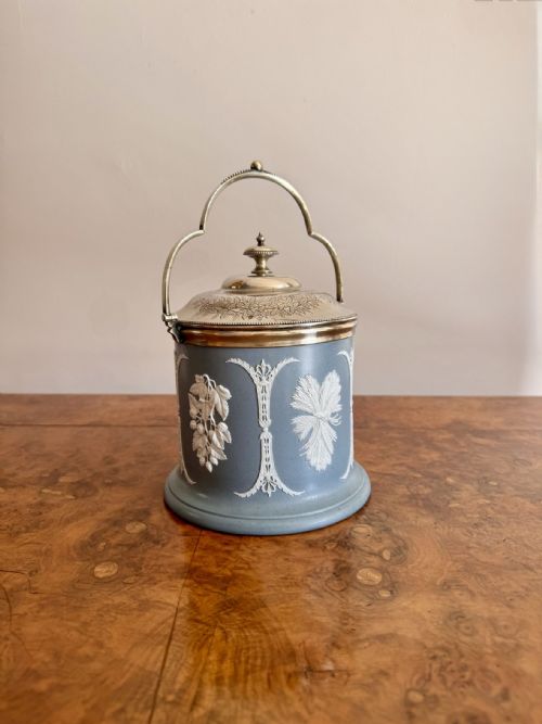 QUALITY ANTIQUE VICTORIAN JASPERWARE BISCUIT BARREL - ADDITIONAL PHOTO 4