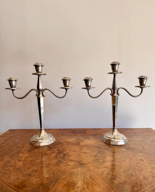 FINE QUALITY PAIR OF ANTIQUE EDWARDIAN SILVER PLATED CANDELABRAS - ADDITIONAL PHOTO 4
