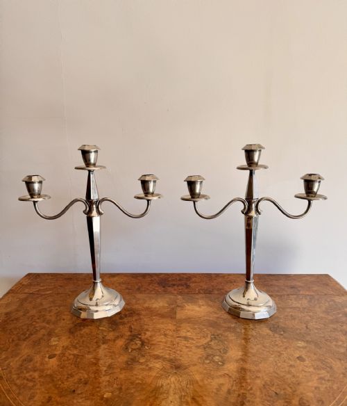 FINE QUALITY PAIR OF ANTIQUE EDWARDIAN SILVER PLATED CANDELABRAS - ADDITIONAL PHOTO 1