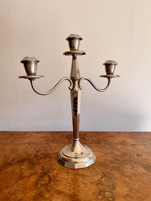 FINE QUALITY PAIR OF ANTIQUE EDWARDIAN SILVER PLATED CANDELABRAS - ADDITIONAL PHOTO 2