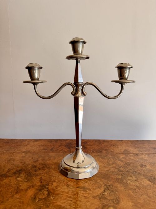 FINE QUALITY PAIR OF ANTIQUE EDWARDIAN SILVER PLATED CANDELABRAS - ADDITIONAL PHOTO 3