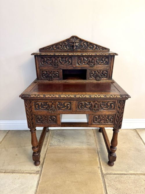 FINE QUALITY ANTIQUE VICTORIAN CARVED OAK WRITING DESK - ADDITIONAL PHOTO 7