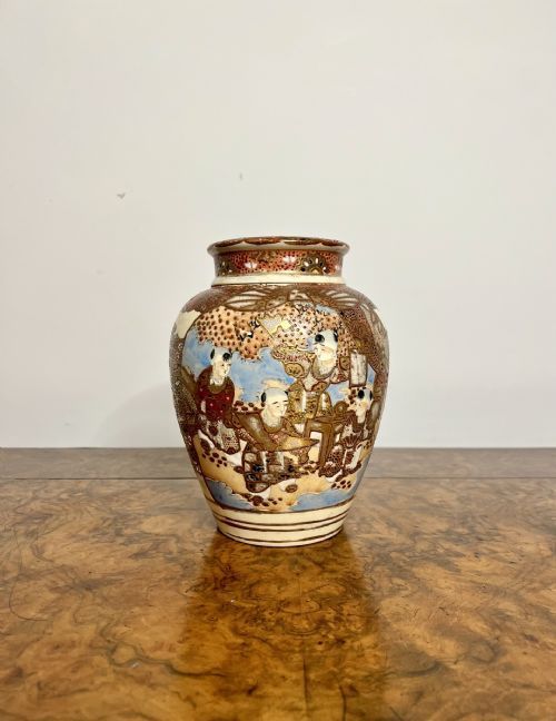 QUALITY ANTIQUE JAPANESE SATSUMA GINGER JAR AND COVER