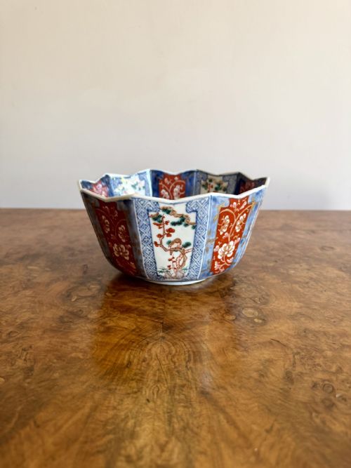 FINE QUALITY ANTIQUE JAPANESE IMARI BOWL