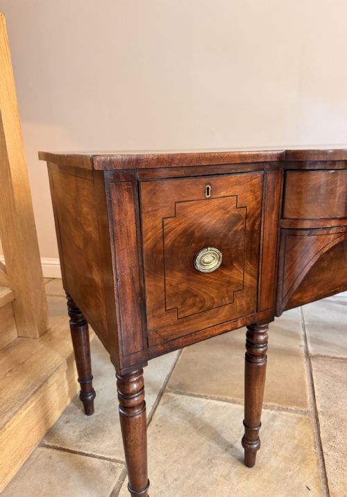 FANTASTIC QUALITY ANTIQUE GEORGE III MAHOGANY SIDEBOARD - ADDITIONAL PHOTO 4