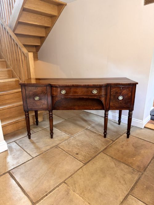 FANTASTIC QUALITY ANTIQUE GEORGE III MAHOGANY SIDEBOARD - ADDITIONAL PHOTO 1