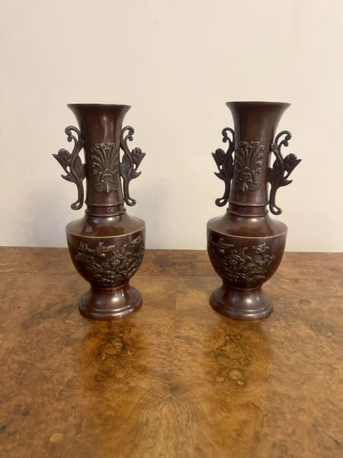 QUALITY PAIR OF ANTIQUE JAPANESE TWIN HANDLE BRONZE VASES - ADDITIONAL PHOTO 5