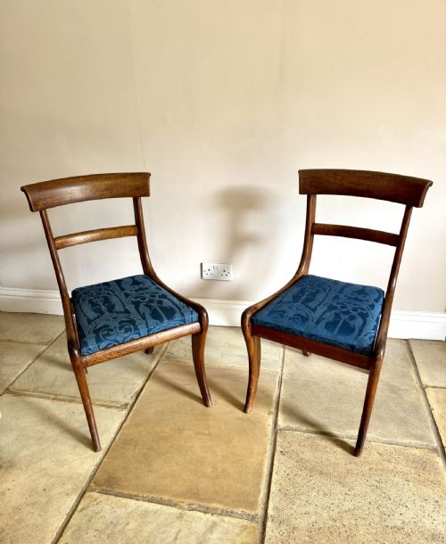 QUALITY PAIR OF ANTIQUE REGENCY MAHOGANY CHAIRS