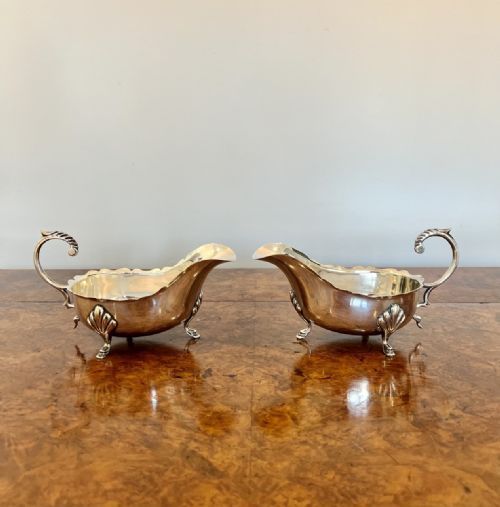 Stunning Quality Pair of Antique Edwardian Silver Plated Sauce Boats