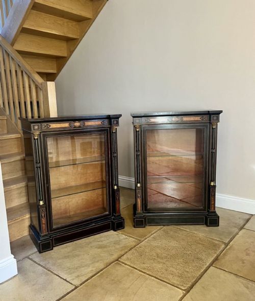 PAIR OF ANTIQUE VICTORIAN QUALITY EBONISED AND AMBOYNA INLAID SIDE CABINETS - ADDITIONAL PHOTO 3