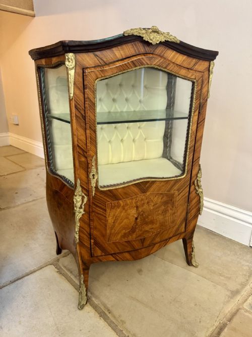ANTIQUE PETITE FRENCH WALNUT AND KINGWOOD DISPLAY CABINET - ADDITIONAL PHOTO 5
