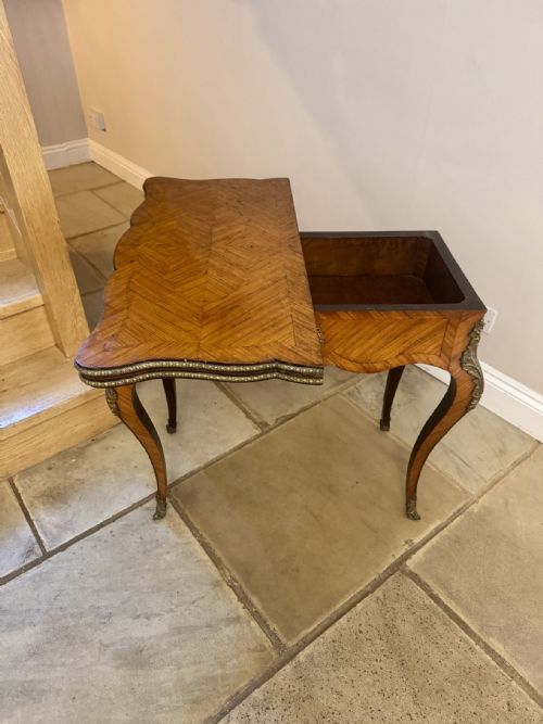 QUALITY 19TH CENTURY FRENCH KINGWOOD AND CROSS BANDED CARD TABLE - ADDITIONAL PHOTO 3