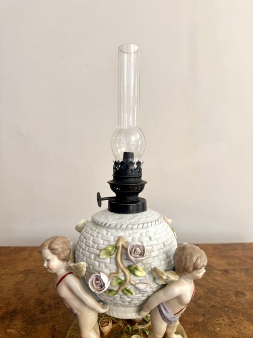 OUTSTANDING QUALITY ANTIQUE SITZENDORF PORCELAIN OIL LAMP - ADDITIONAL PHOTO 5