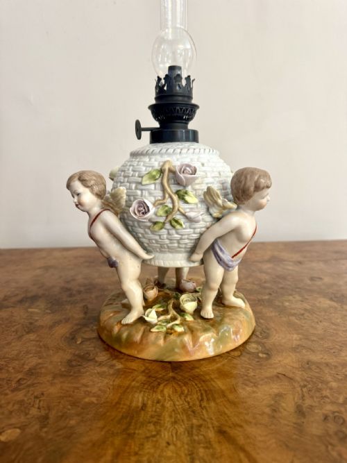 OUTSTANDING QUALITY ANTIQUE SITZENDORF PORCELAIN OIL LAMP - ADDITIONAL PHOTO 1