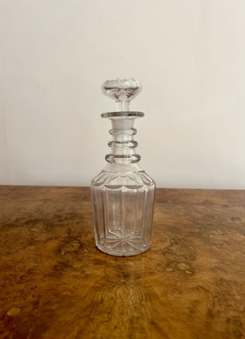QUALITY ANTIQUE VICTORIAN GLASS DECANTER