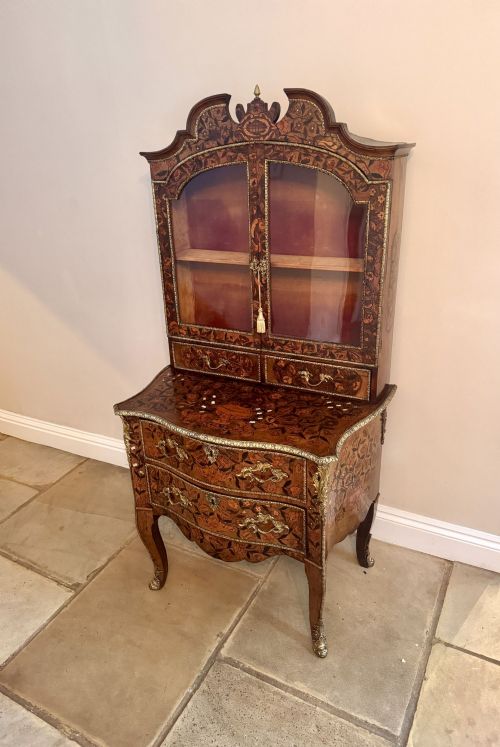 Outstanding Quality Antique 18th Century Dutch Walnut Marquetry Inlaid Cabinet on Chest
