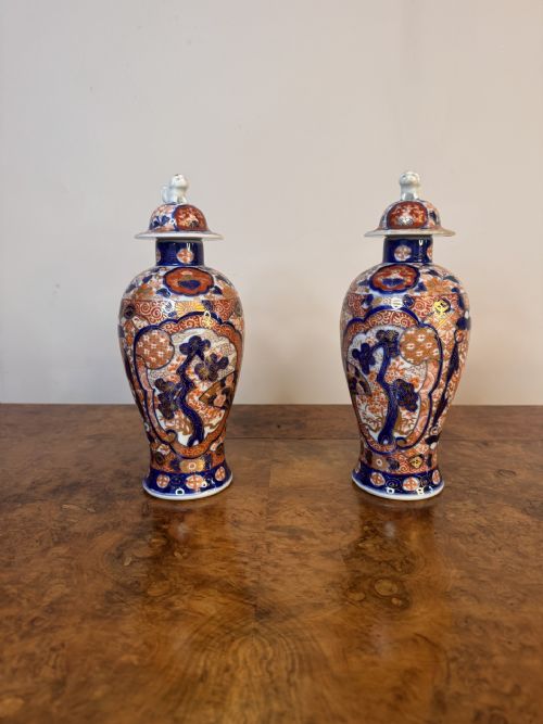 Fine Quality Pair of Antique 19th Century Japanese Imari Lidded Vases