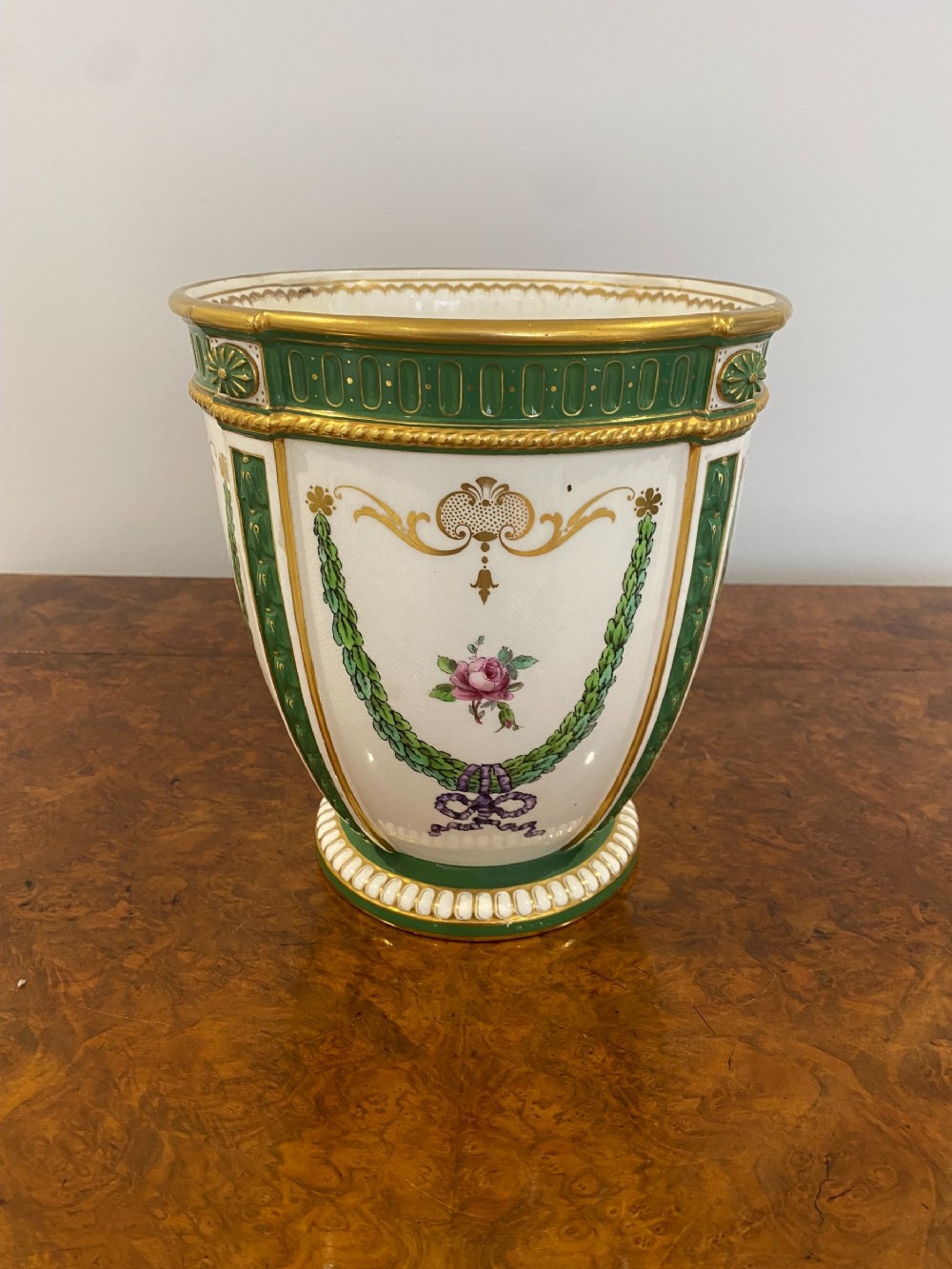 Antique Quality Royal Worcester Jardiniere