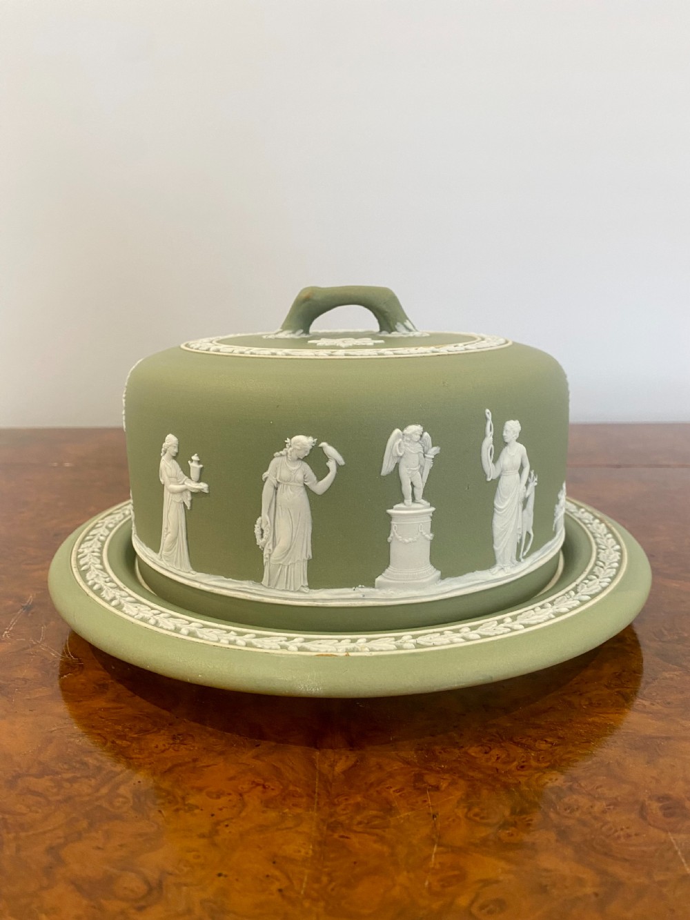 Antique Victorian Quality Wedgwood Jasperware Cheese Dish On A Stand View V