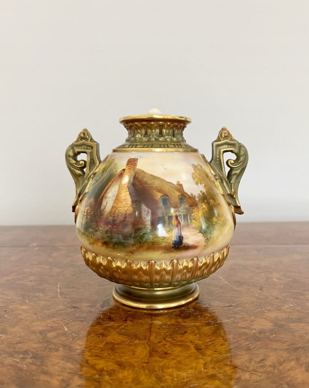Quality Antique Royal Worcester Vase 