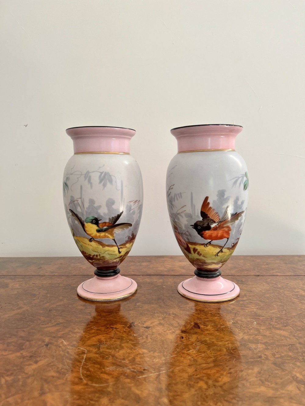 Fantastic quality pair of antique Victorian porcelain vases 