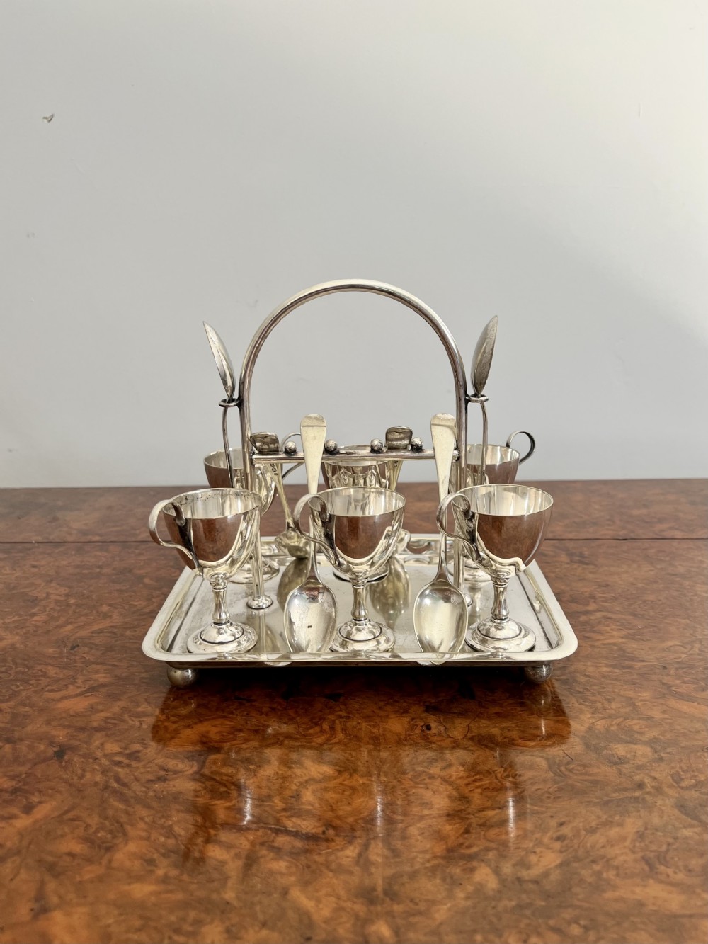 Lovely antique Edwardian quality silver plated large egg cruet set
