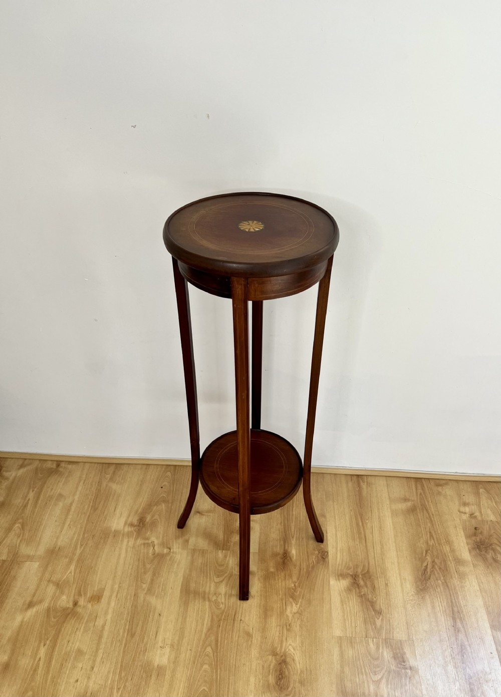 Antique Edwardian quality mahogany inlaid plant stand 