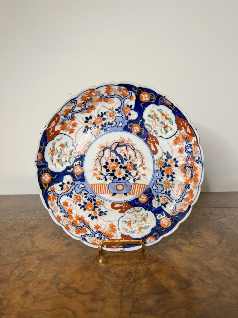 Quality antique Japanese imari plate 