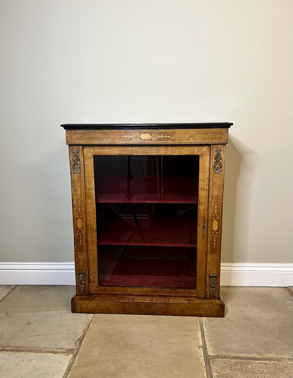 Stunning quality antique Victorian burr walnut inlaid pier cabinet 