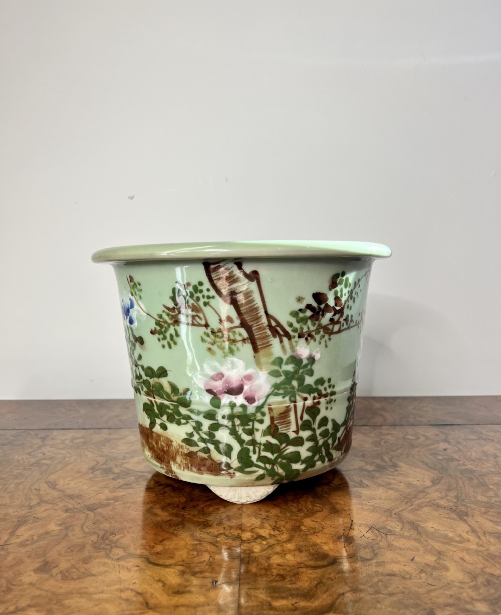Lovely quality antique Chinese jardiniere 