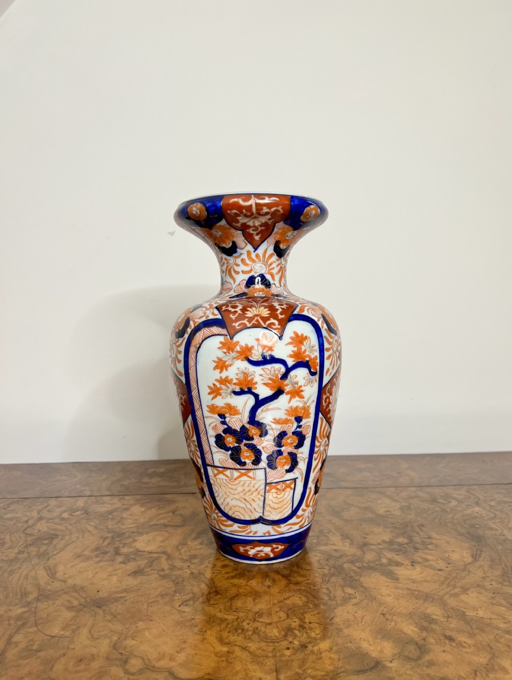 Antique Japanese quality Imari vase