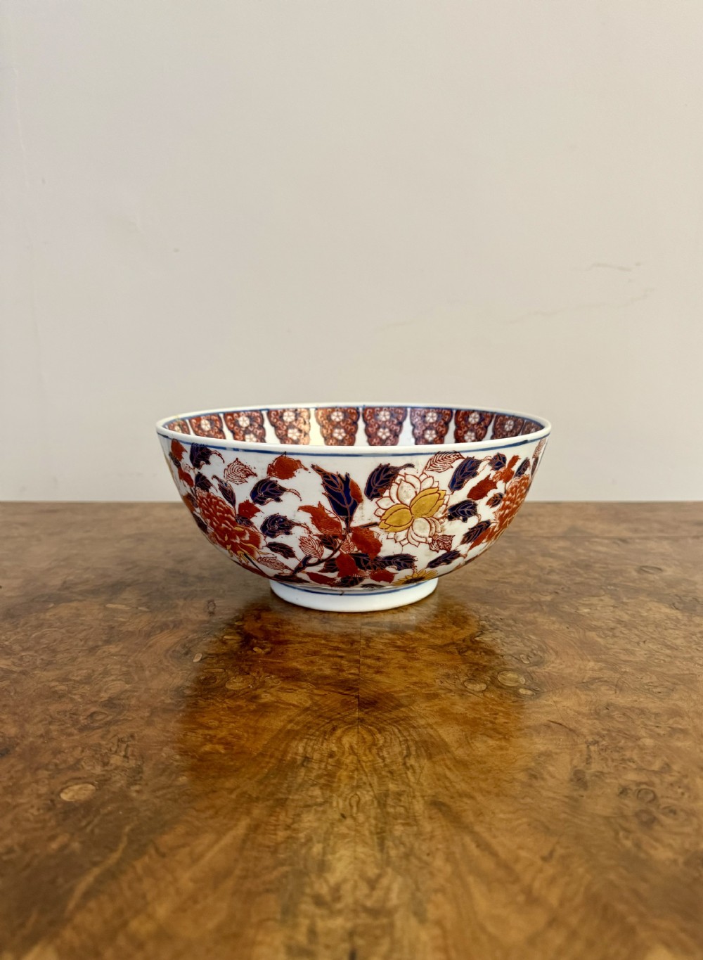 Quality antique Chinese porcelain bowl