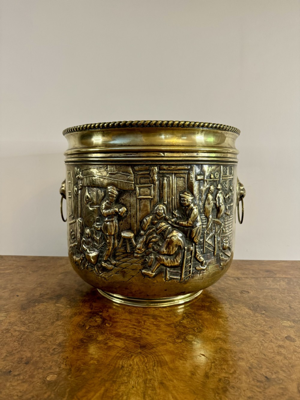 Wonderful quality antique Edwardian brass coal bucket